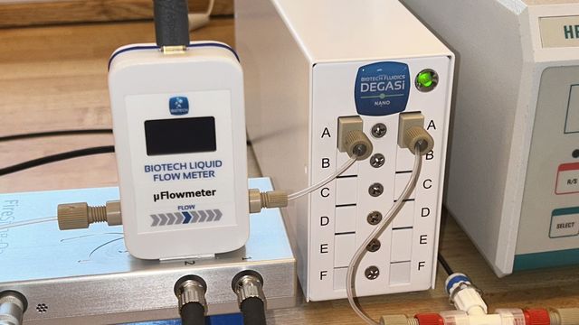 Degasser set-up used in pharmaceutical formulation dispensing application.