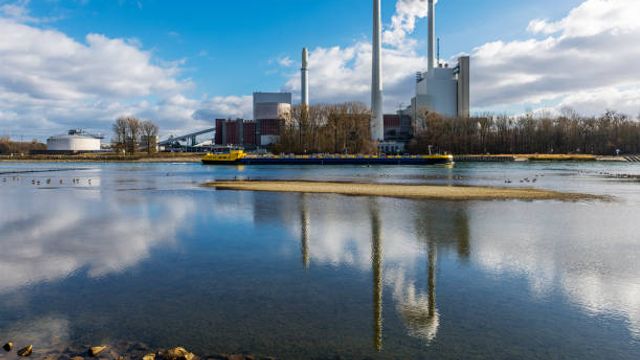 PFAS Analysis: Overcome Challenges and Meet Evolving Requirements